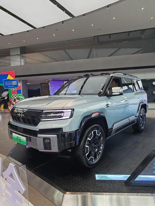 深圳298比亚迪方程豹硬派越野的爆款，英菲尼迪35周年与你共成长